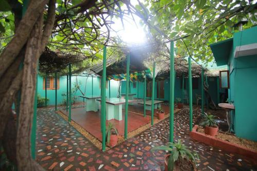 Hostal Mystique Inn Beach Guest House