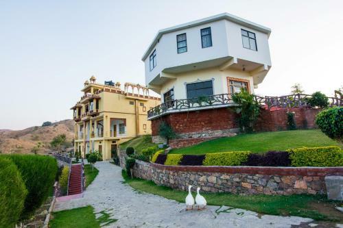 Hotel Lake Alpi Kumbhalgarh