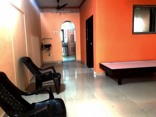 Om Guru Krupa Holiday Home