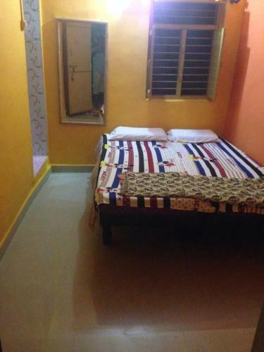 Hostal Archana Guest House River View