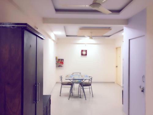 Bed & Breakfast Ema Apartment Model Colony