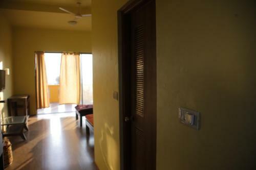 Hotel The Yellow Retreat