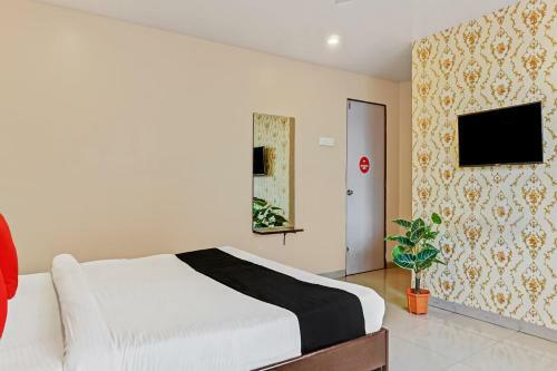 Hotel Capital O 23501 Log Inn Plaza