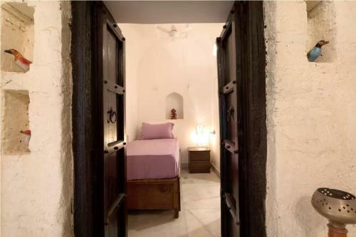 Villa Hostie Lal Darwaza-100 Yr Old Manor