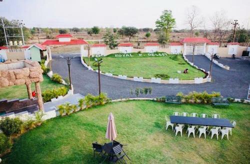 Hotel Royal Karhandla Resort