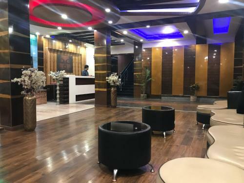 Hotel Minakshi International