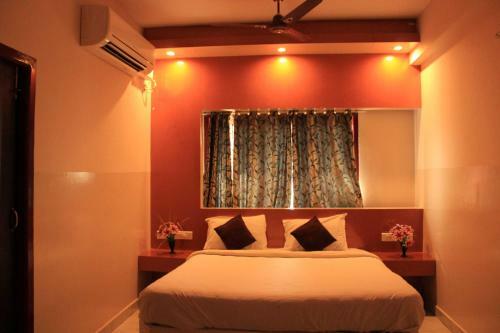 Hotel Temple Stays - Friendliness & Cleanliness Room