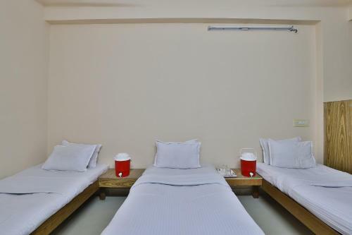 Motel Oyo 29126 Aeron Plaza