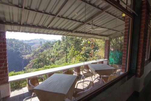 Hotel Dabhosa Waterfall Resort, A Nature Trails Resort