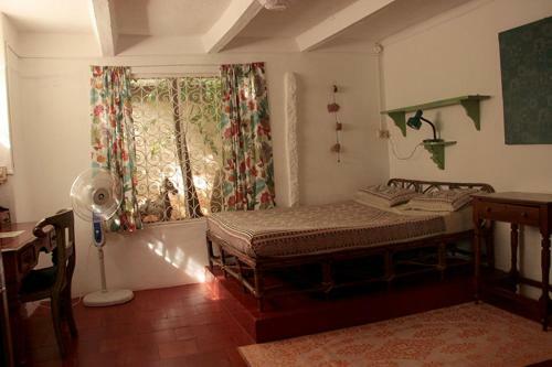 Hostal Sharnga Guest House