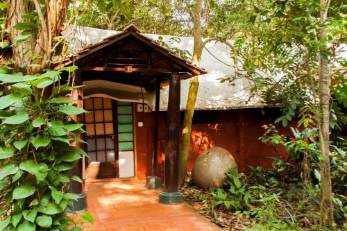 Hostal Sharnga Guest House
