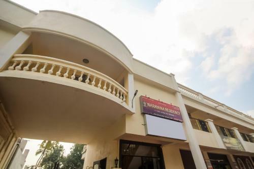 Lodge Oyo 68927 Hotel Happy Home