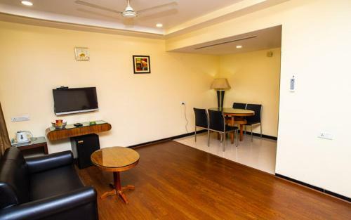 Simran Heritage(Business Hotel)
