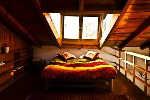 The Olive Room Stay - Two Chimneys Gethis