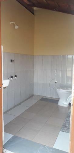 Hotel 5 Mile Beach Resort