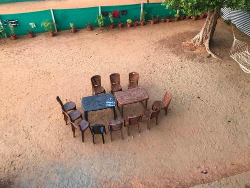 Hotel 5 Mile Beach Resort