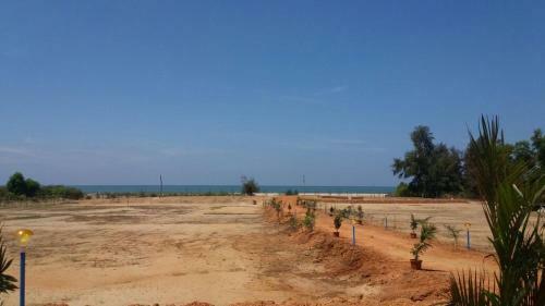 Hotel 5 Mile Beach Resort