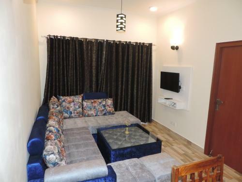 Hotel Clarks Residences Bhowali