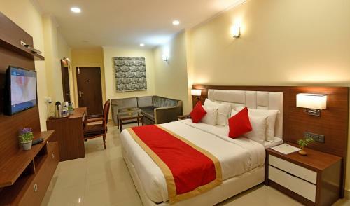 Hotel Clarks Residences Bhowali