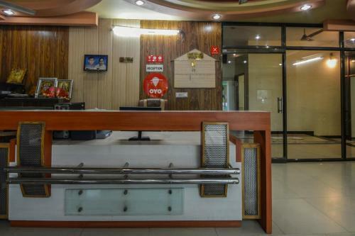 Oyo 16076 Hotel Happy Day