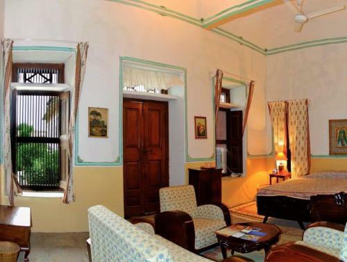 Hotel Neemrana's - Piramal Haveli