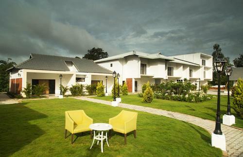 Hotel The Yellow Bamboo Resort & Spa