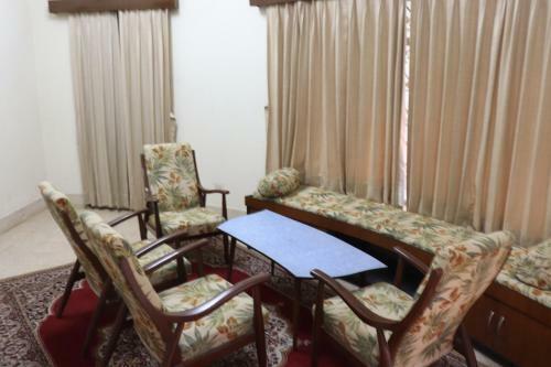 Bed & Breakfast Saptarshi Bungalow