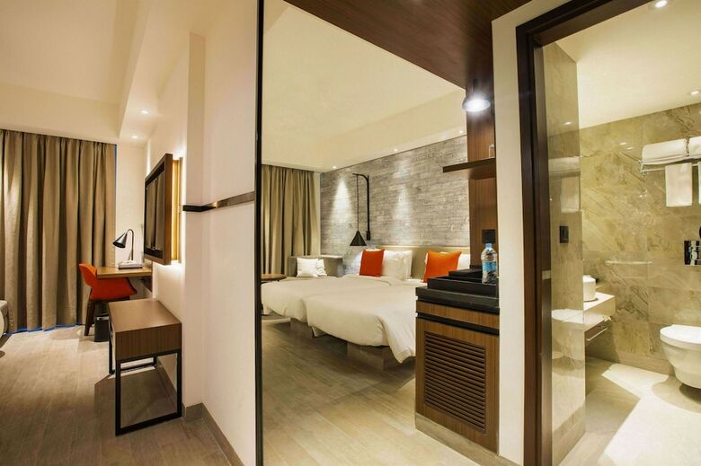 Hotel Lemon Tree Premier City Center Pune