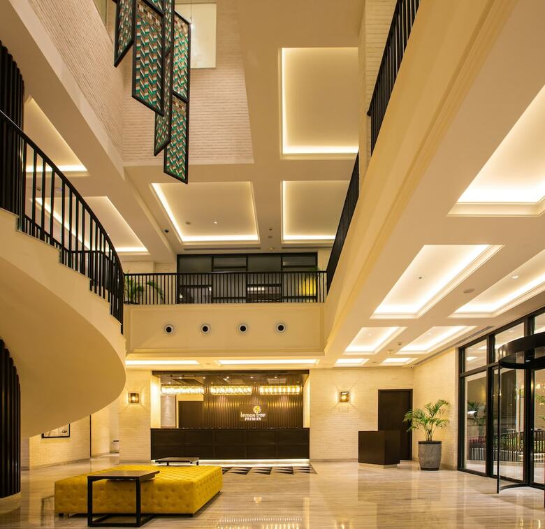 Hotel Lemon Tree Premier City Center Pune