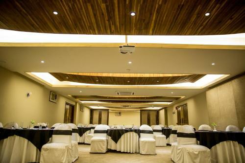 Hotel Aravali Resorts