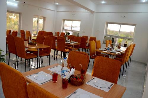 Hotel Chitrakoot Garden And Resorts
