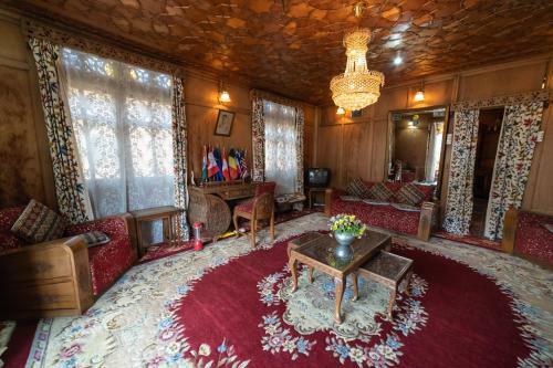 Bed & Breakfast Houseboat Shama
