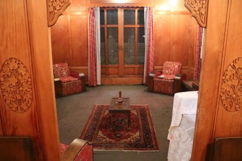 Hotel Houseboat Young Manhattan
