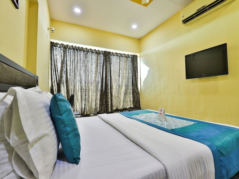 Oyo 14549 Hotel Lotus Residency