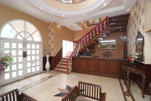 Hotel Oyo 26584 Royal Castle