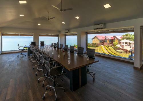Hotel Mpt Hanuwantiya Resort, Hanuwantiya