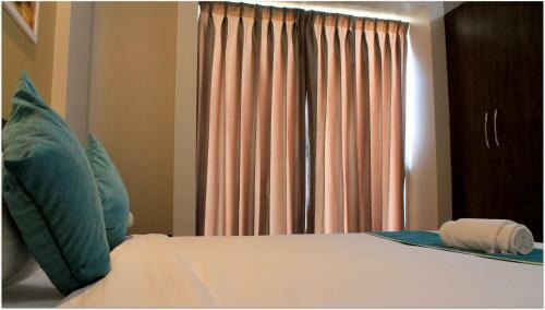 Bed & Breakfast Icon Bliss By Bird Of Paradise