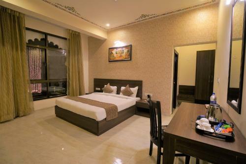 Hotel The Lake View Palace