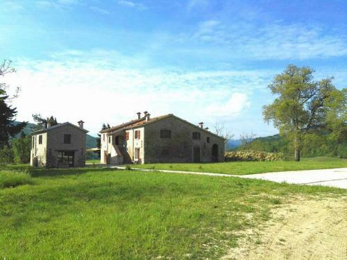 Gorgeous Valley View Apartment In Modigliana
