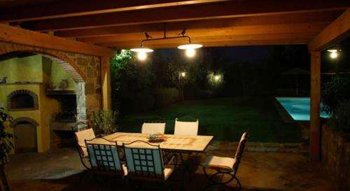 Castra Villa Sleeps 7 Pool Air Con Wifi T762639