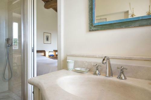 Podere Dottrina Villa Sleeps 12 Wifi