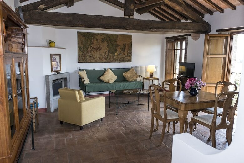 Agroturismo Castello Monticelli