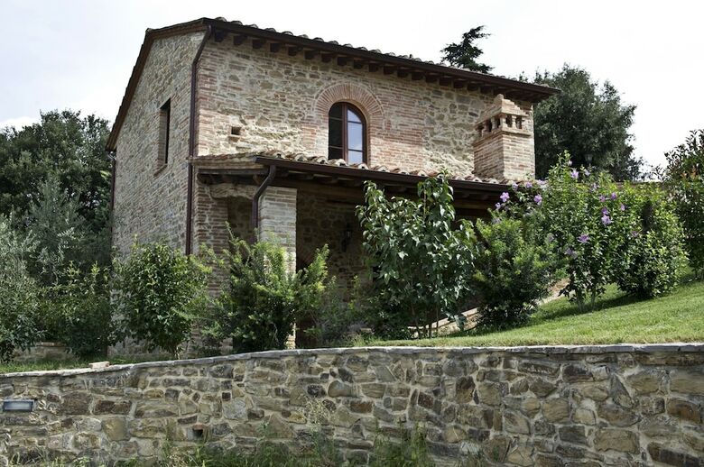 Agroturismo Castello Monticelli
