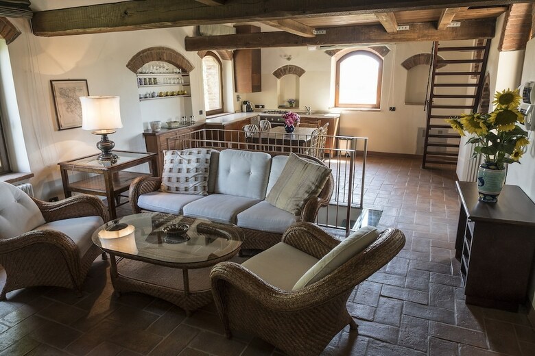 Agroturismo Castello Monticelli