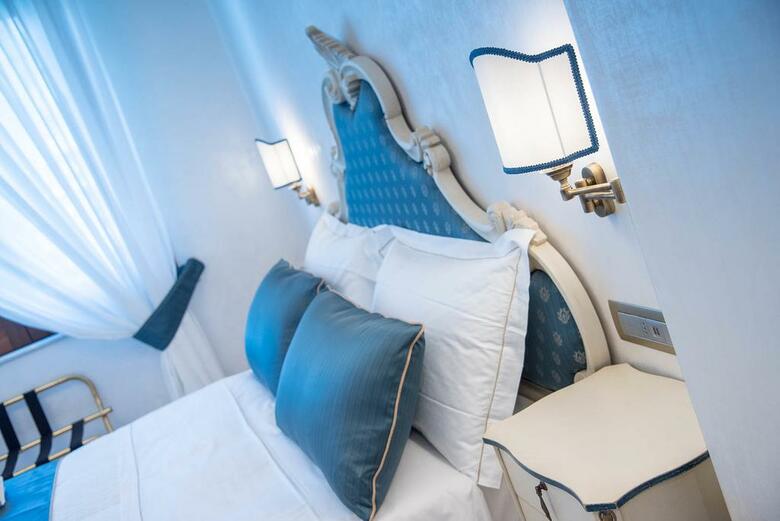 Hostal B&B Palazzo Montesanto