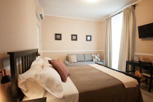 Hostal 6th Land - Rent Rooms Affittacamere