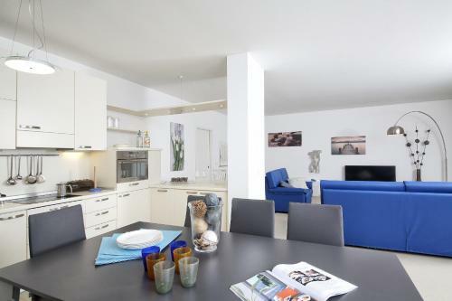 Villa Albachiara, Private Luxury Villa With Private Pool And Lake View