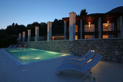 Villa Albachiara, Private Luxury Villa With Private Pool And Lake View