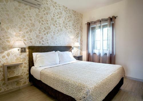 Hostal Tenuta Lamborghini Golf & Resort