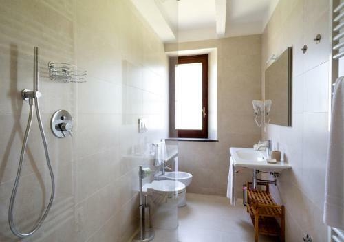Hostal Tenuta Lamborghini Golf & Resort